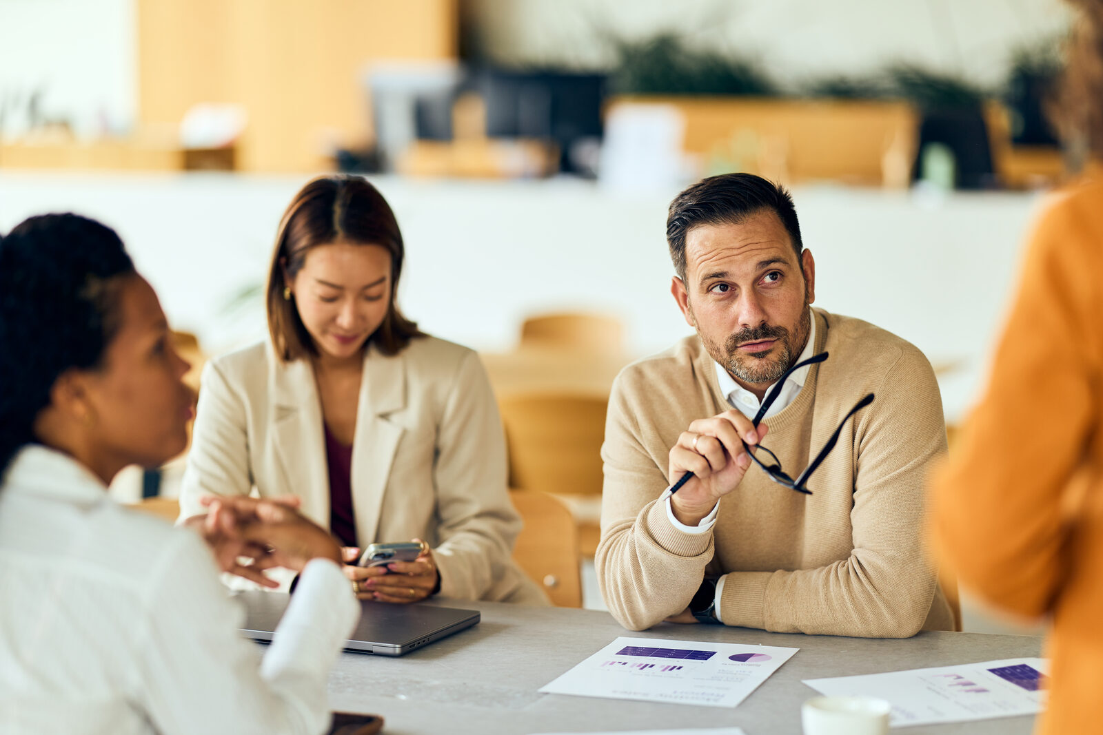 Adapting to Market Shifts with Fractional Leadership: Insights for Business Owners